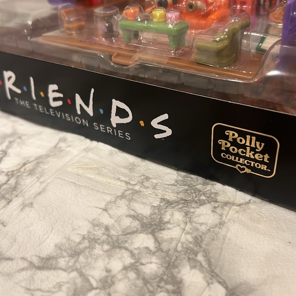 Friends Polly Pocket NEW In Box Limited edition - Picture 4 of 10